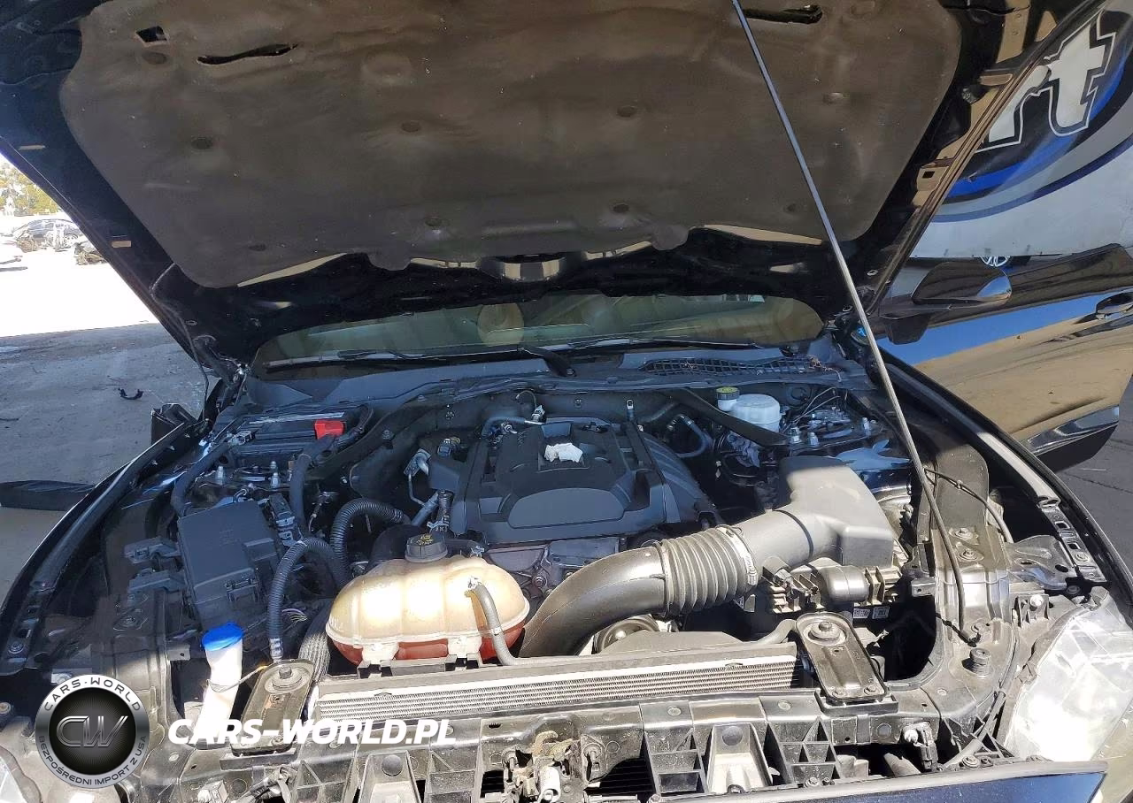 2021 Ford Mustang VIN:1FATP8UH6M5121248 - 11