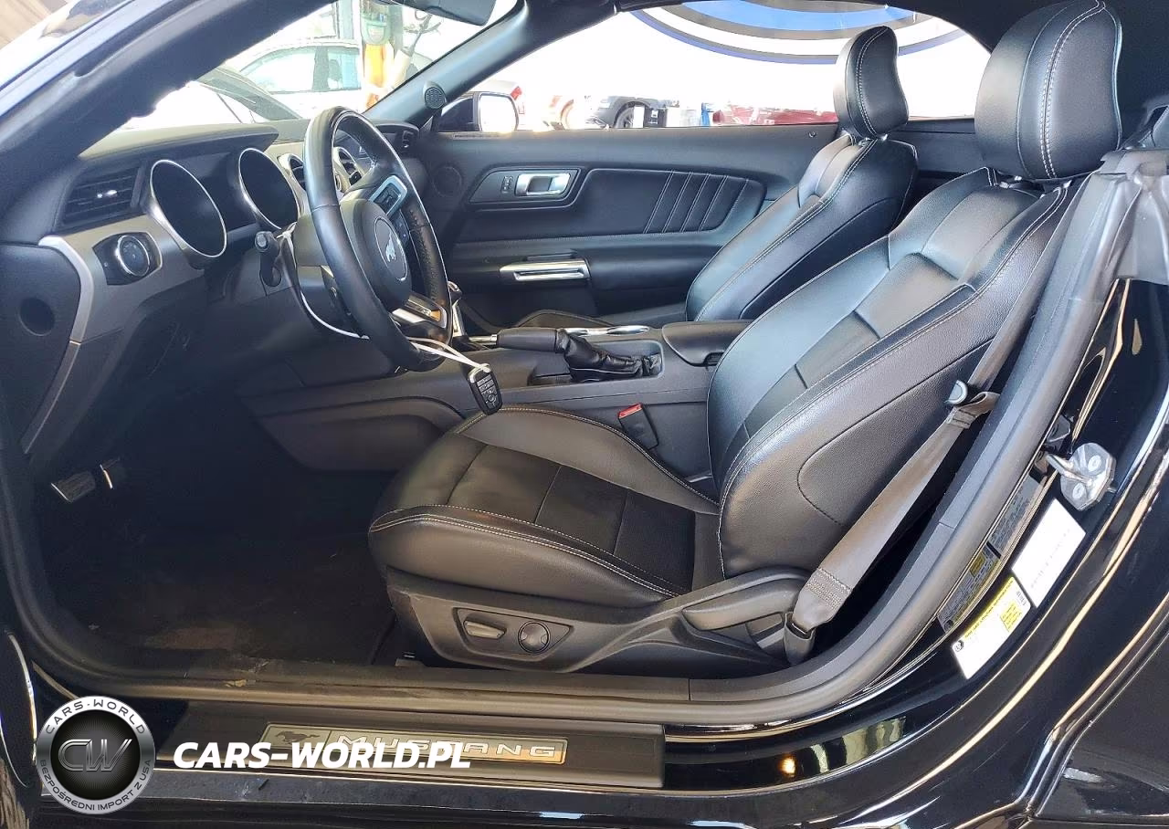2021 Ford Mustang VIN:1FATP8UH6M5121248 - 7