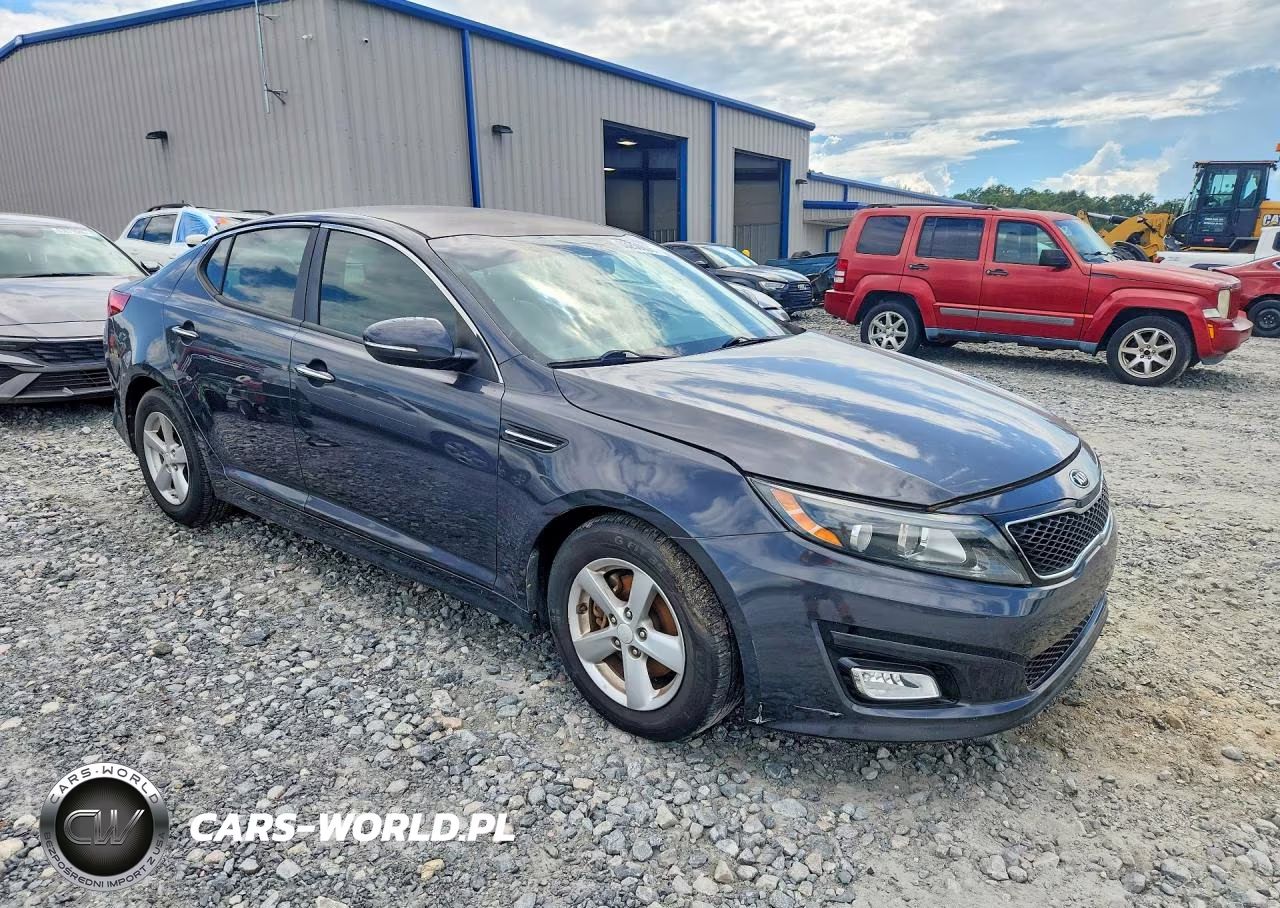 2015 Kia Optima Lx VIN:5XXGM4A72FG444588 - 4