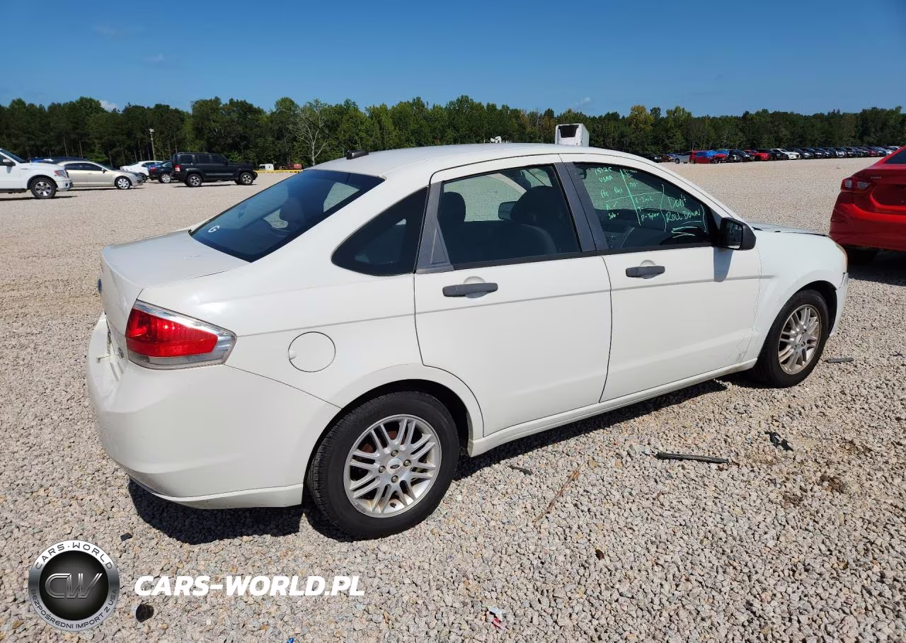 2009 Ford Focus Se VIN:1FAHP35N79W110340 - 3