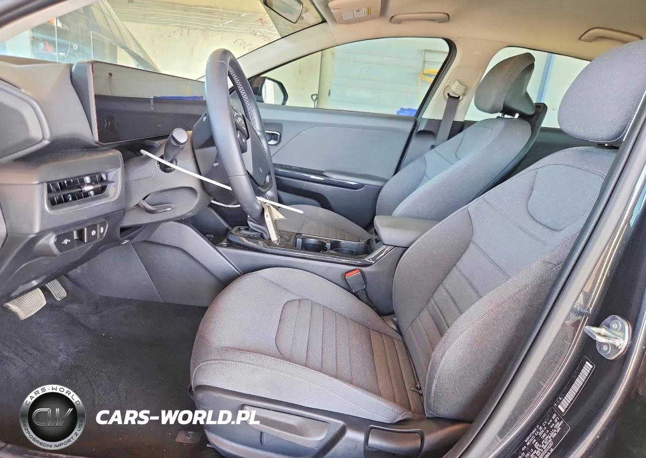 2025 Kia K4 Ex VIN:3KPFU4DE8SE016307 - 7