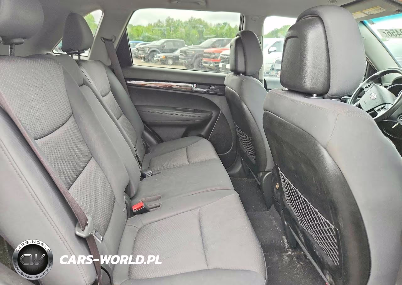 2013 Kia Sorento Lx VIN:5XYKTCA64DG311726 - 11