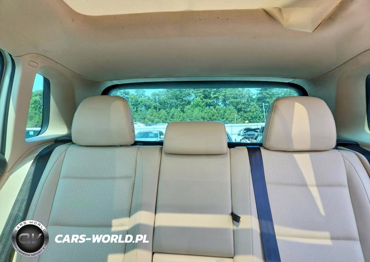 2012 Volkswagen Tiguan S VIN:WVGAV7AX0CW536955 - 10