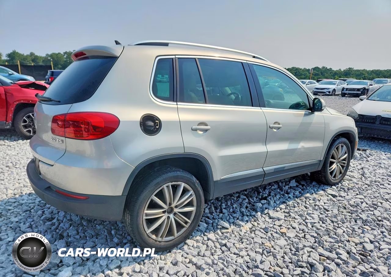2012 Volkswagen Tiguan S VIN:WVGAV7AX0CW536955 - 3