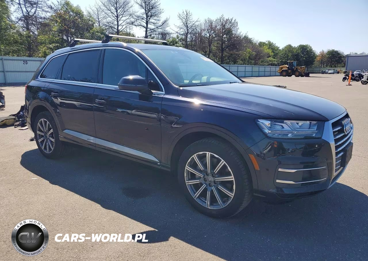 2018 Audi Q7 Premium Plus VIN:WA1LAAF77JD001073 - 4
