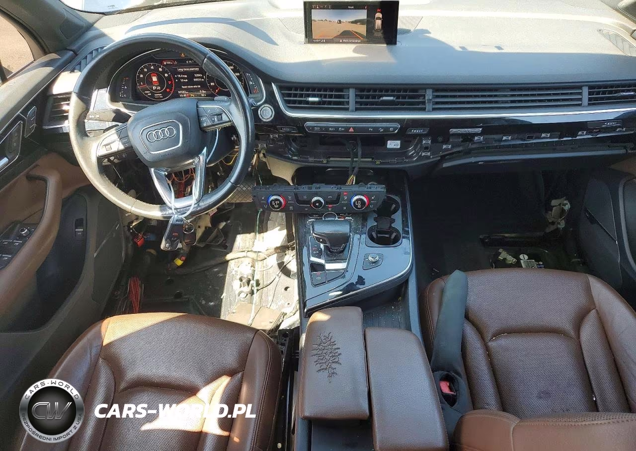 2018 Audi Q7 Premium Plus VIN:WA1LAAF77JD001073 - 8