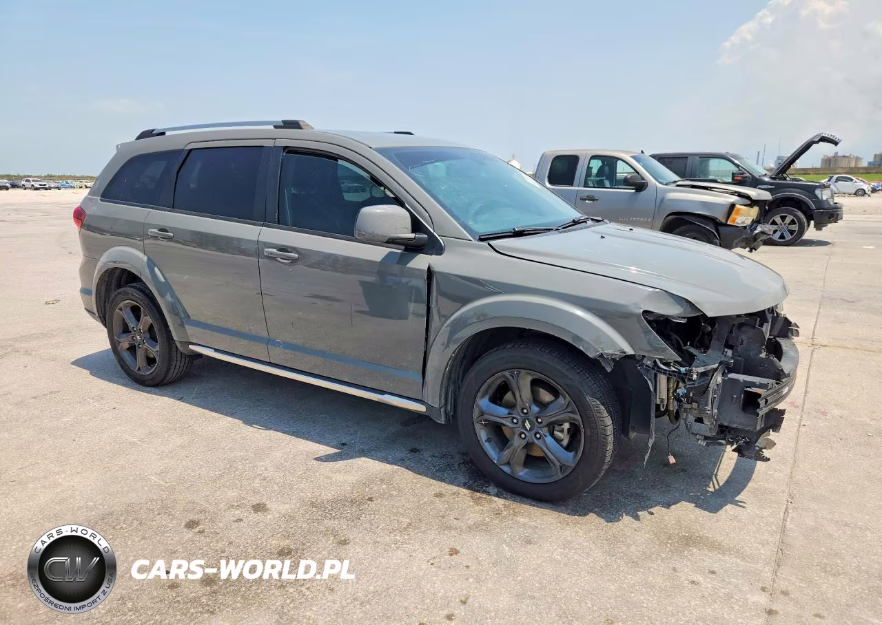 2020 Dodge Journey Crossroad VIN:3C4PDCGB6LT261250 - 4