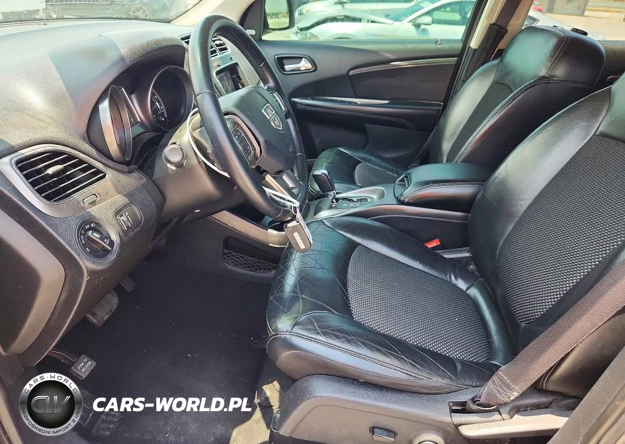 2020 Dodge Journey Crossroad VIN:3C4PDCGB6LT261250 - 7