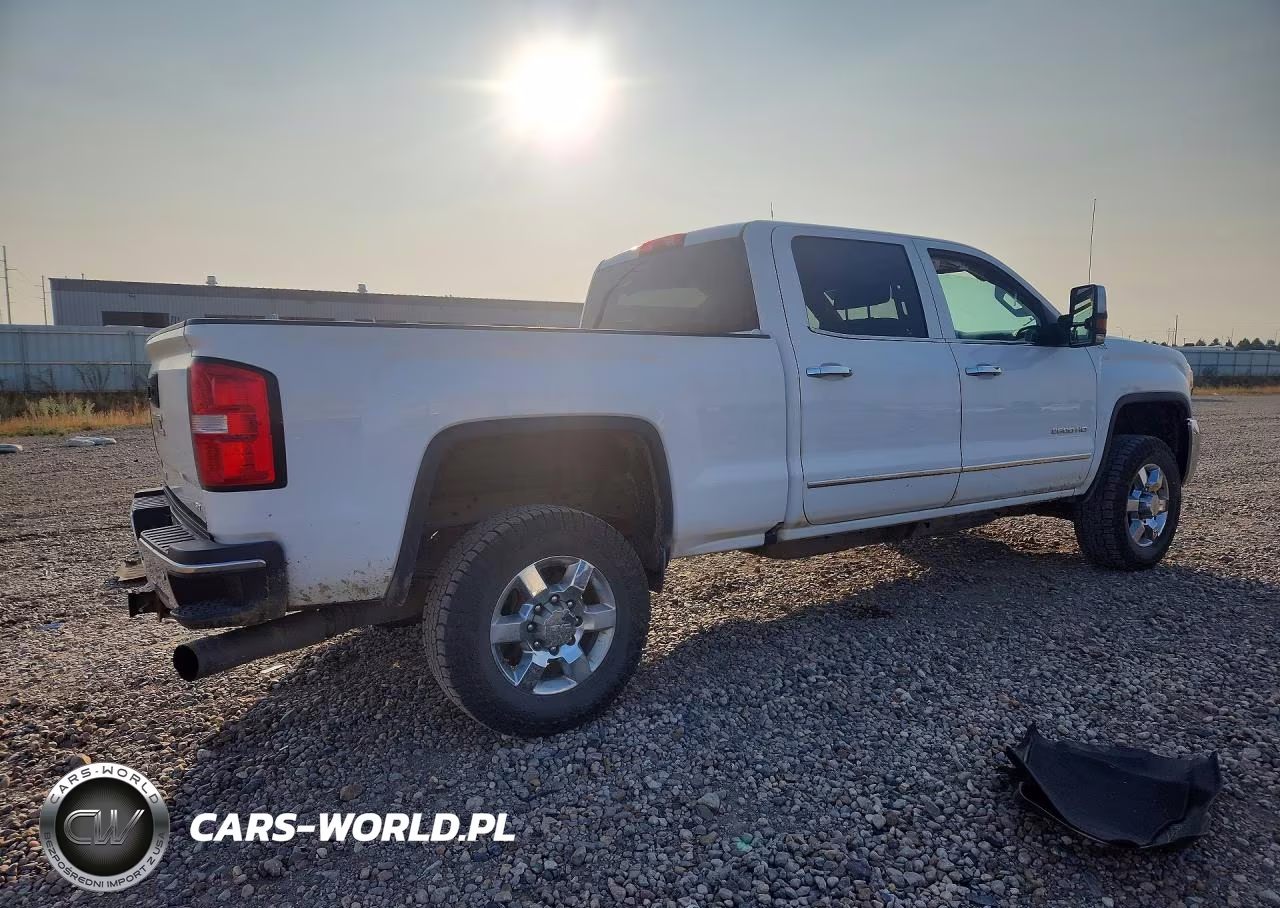 2018 GMC Sierra K2500 Slt VIN:1GT12TEY4JF258261 - 3