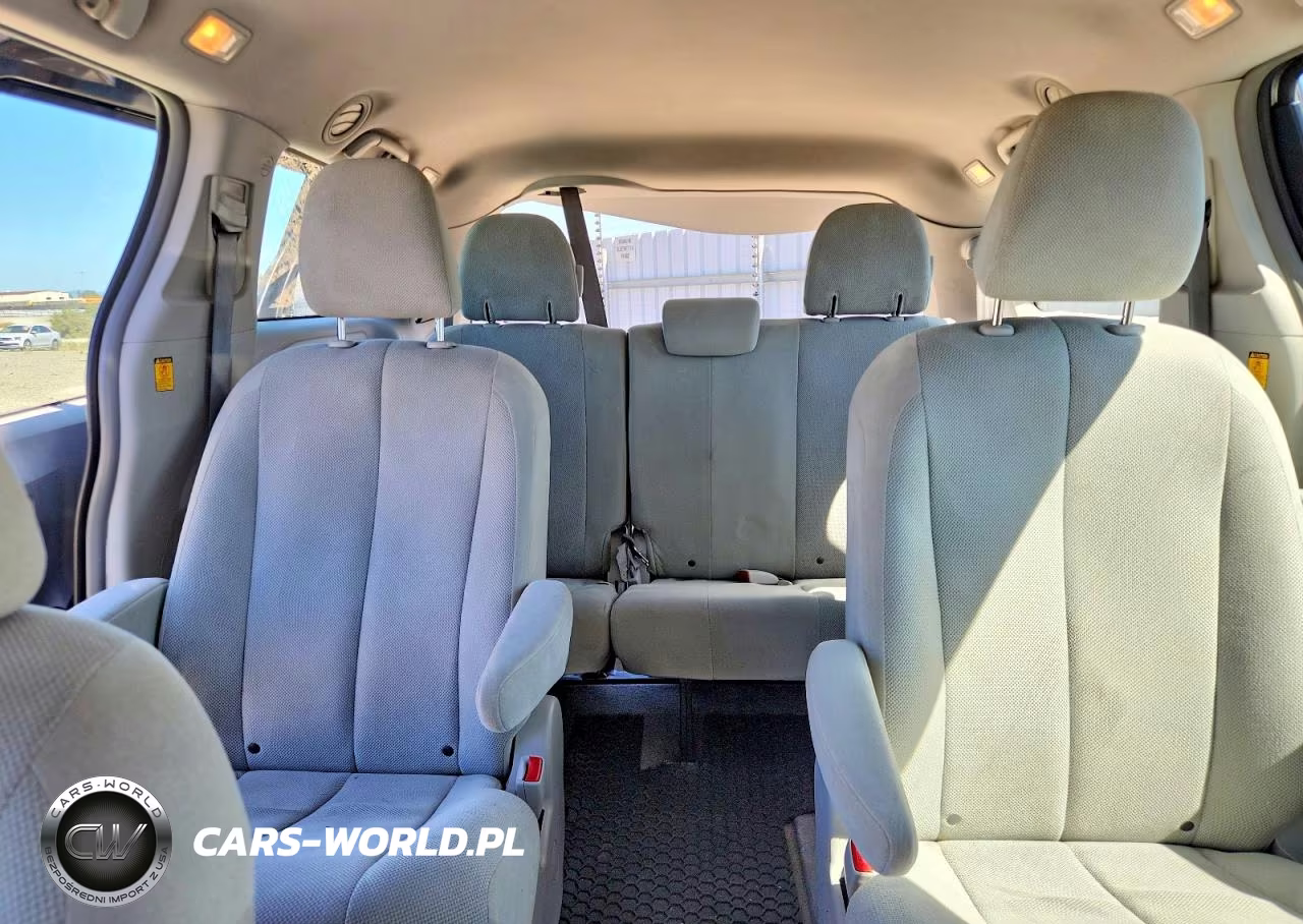 2013 Toyota Sienna L 7-Passenger VIN:5TDZK3DC3DS300870 - 10
