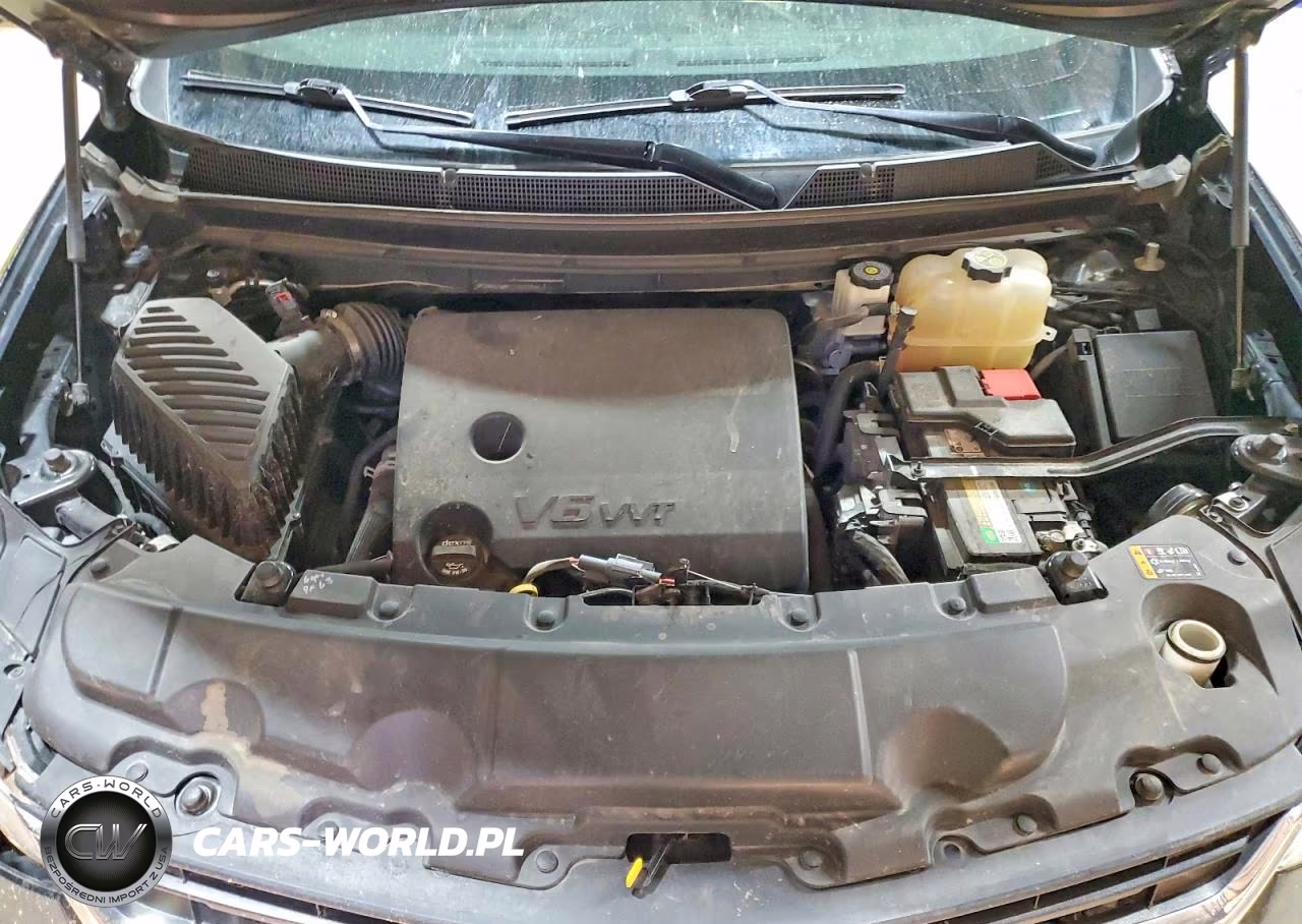 2018 Chevrolet Traverse Ls VIN:1GNEVFKW2JJ201185 - 12
