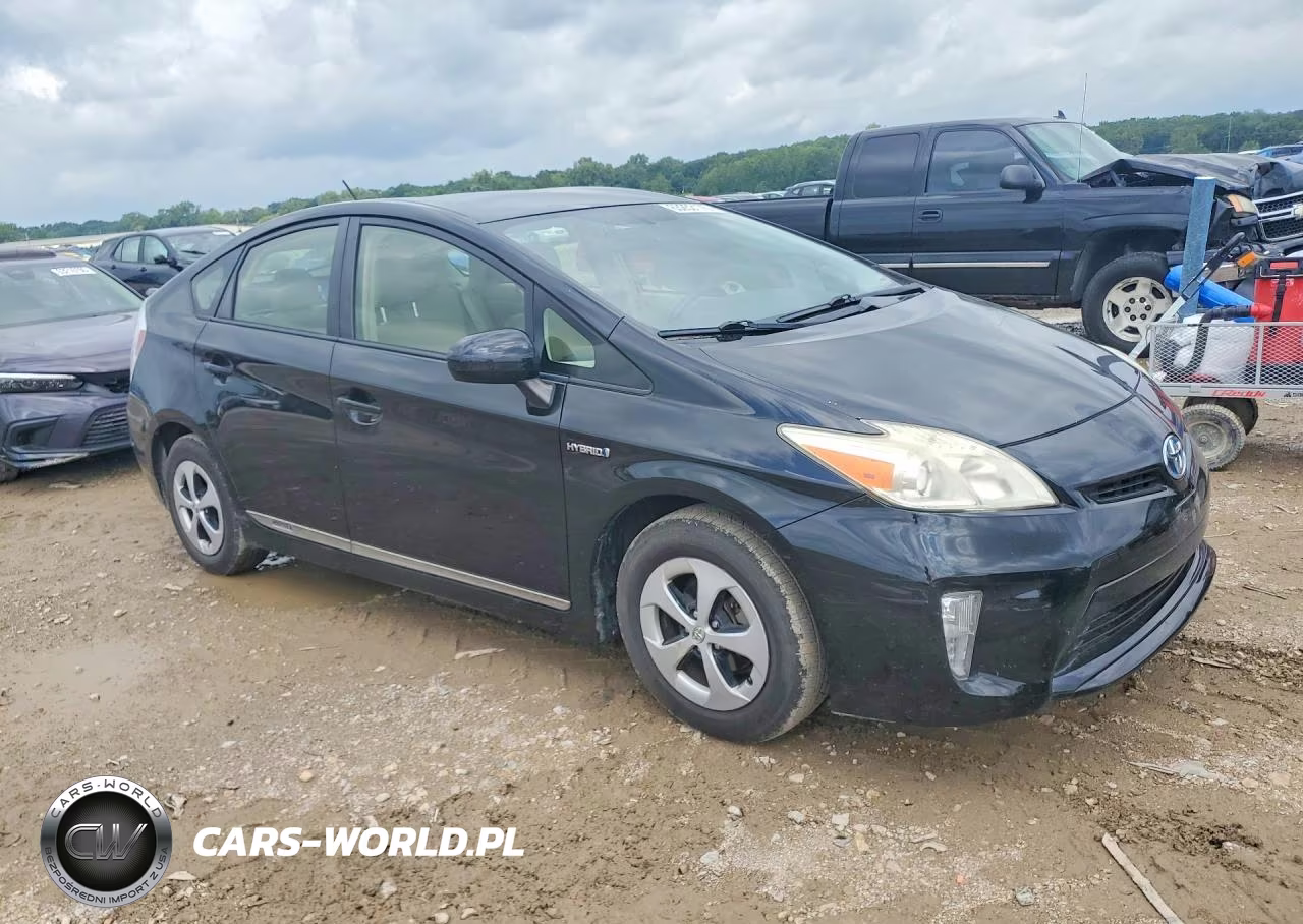 2013 Toyota Prius Four VIN:JTDKN3DU3D0339544 - 4