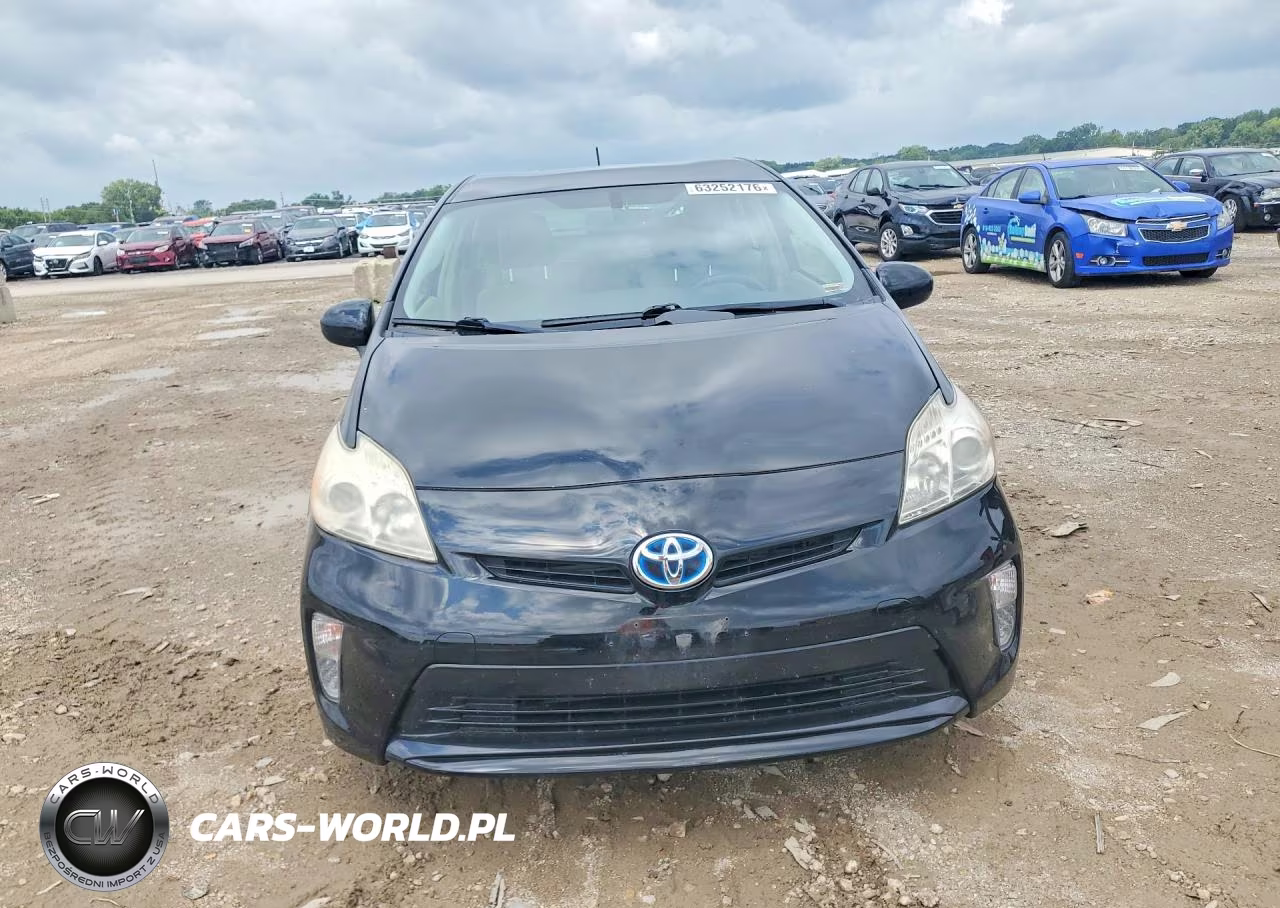 2013 Toyota Prius Four VIN:JTDKN3DU3D0339544 - 5