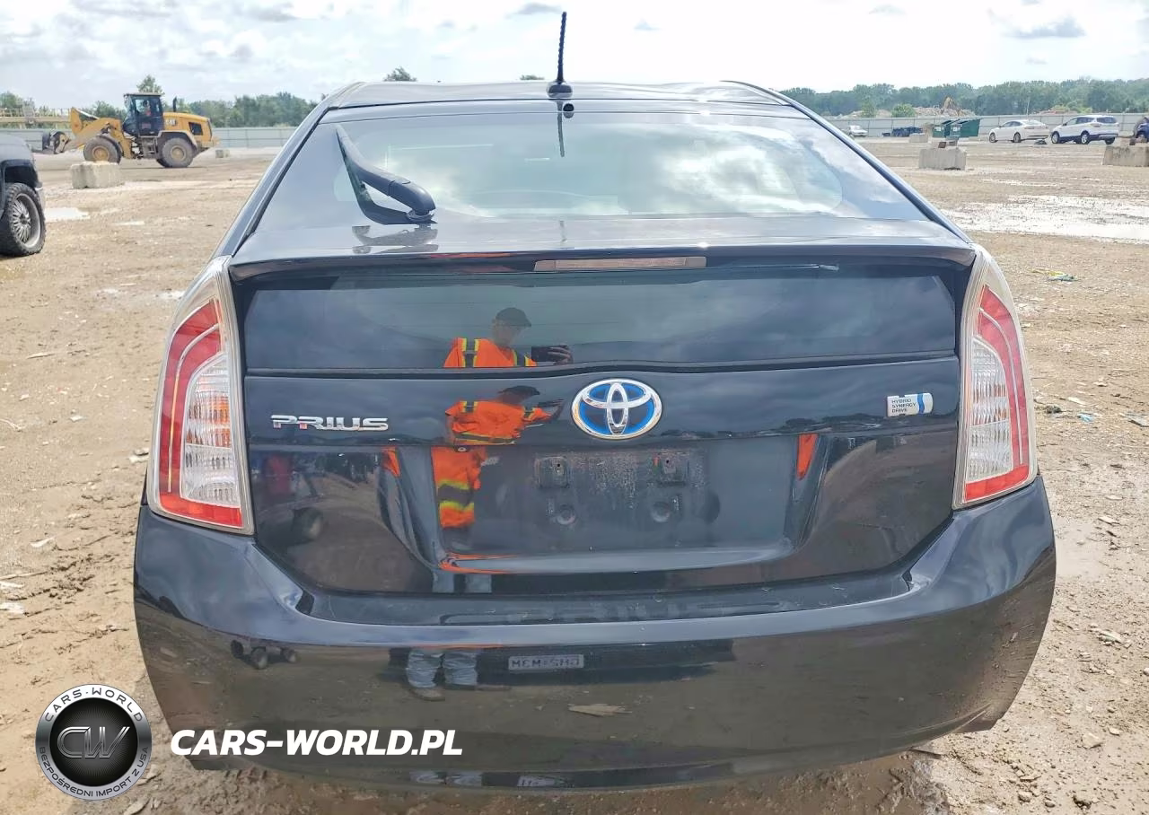 2013 Toyota Prius Four VIN:JTDKN3DU3D0339544 - 6