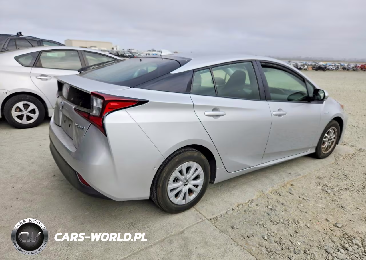 2019 Toyota Prius Le VIN:JTDKARFU6K3091670 - 3