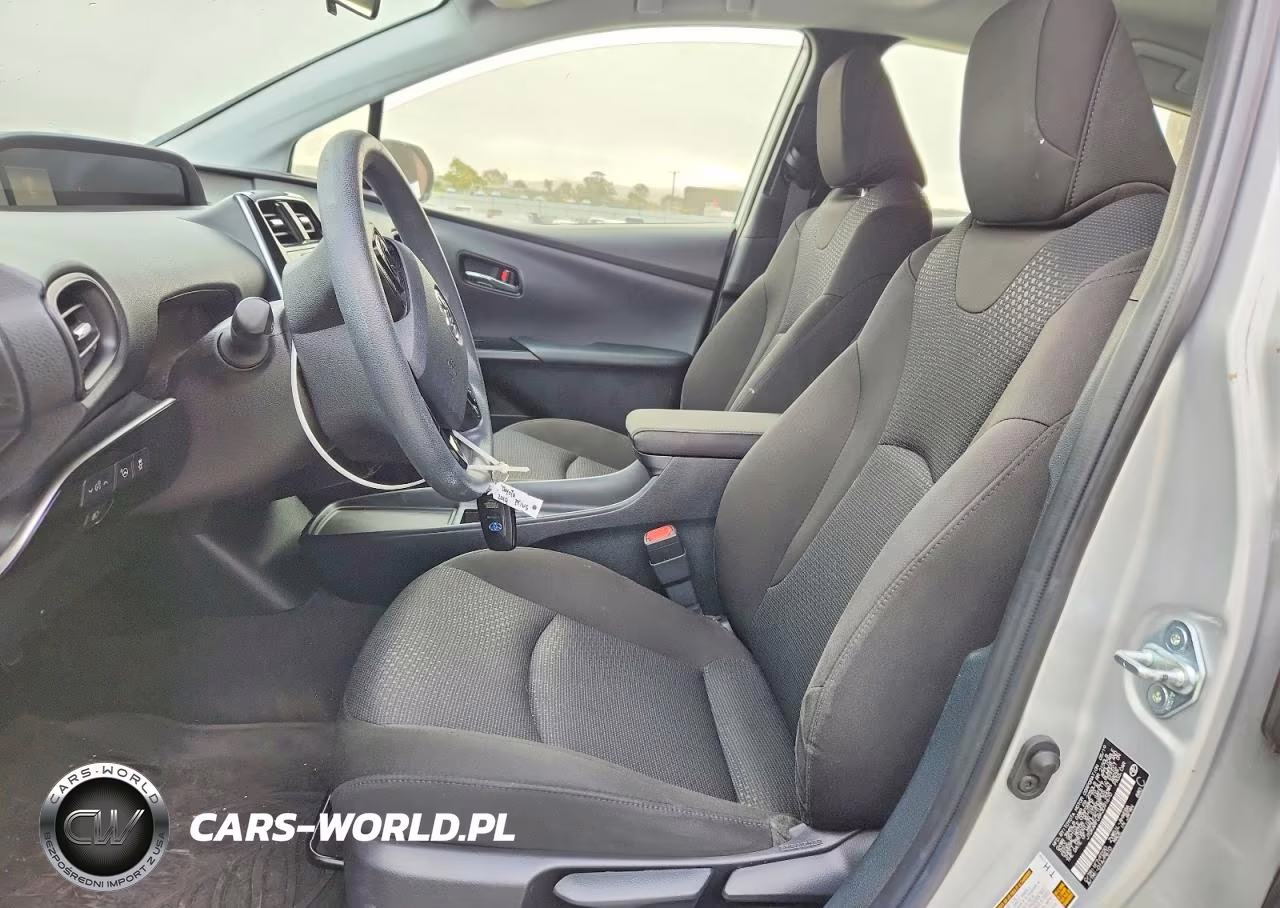 2019 Toyota Prius Le VIN:JTDKARFU6K3091670 - 7