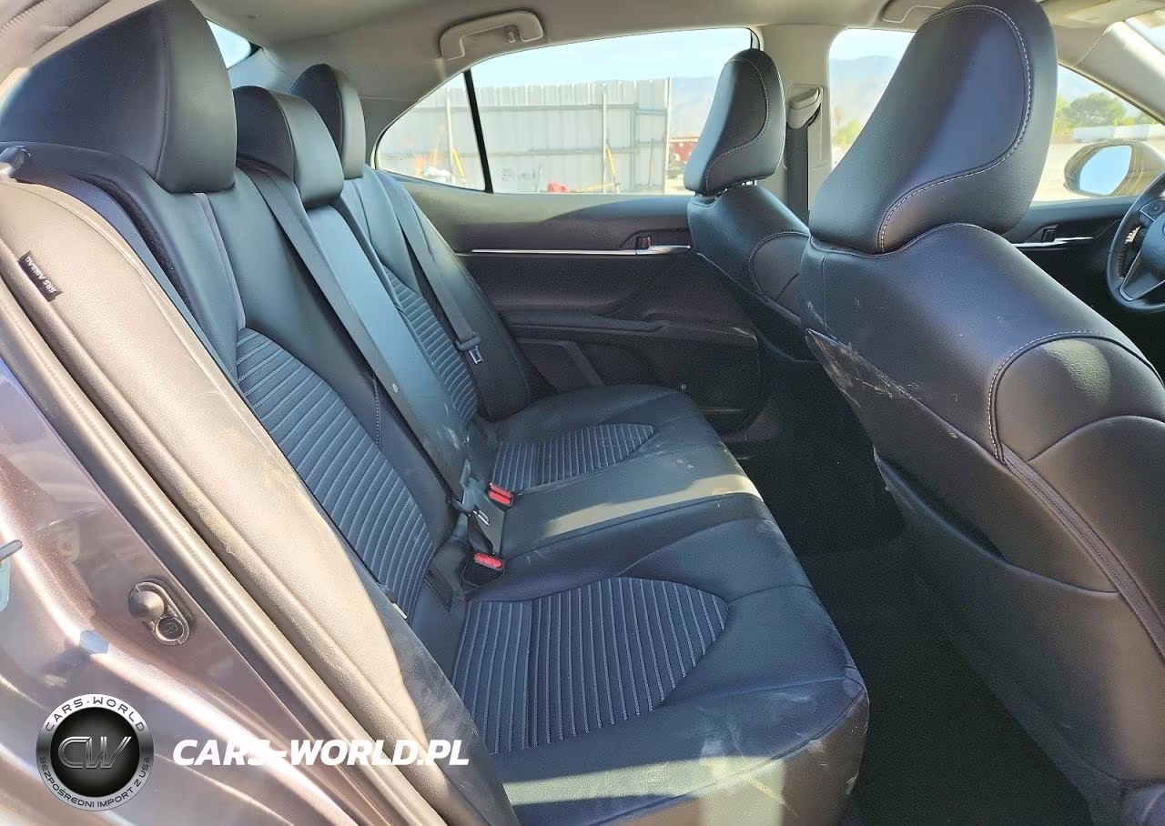 2021 Toyota Camry VIN:4T1G11AK1MU617256 - 10