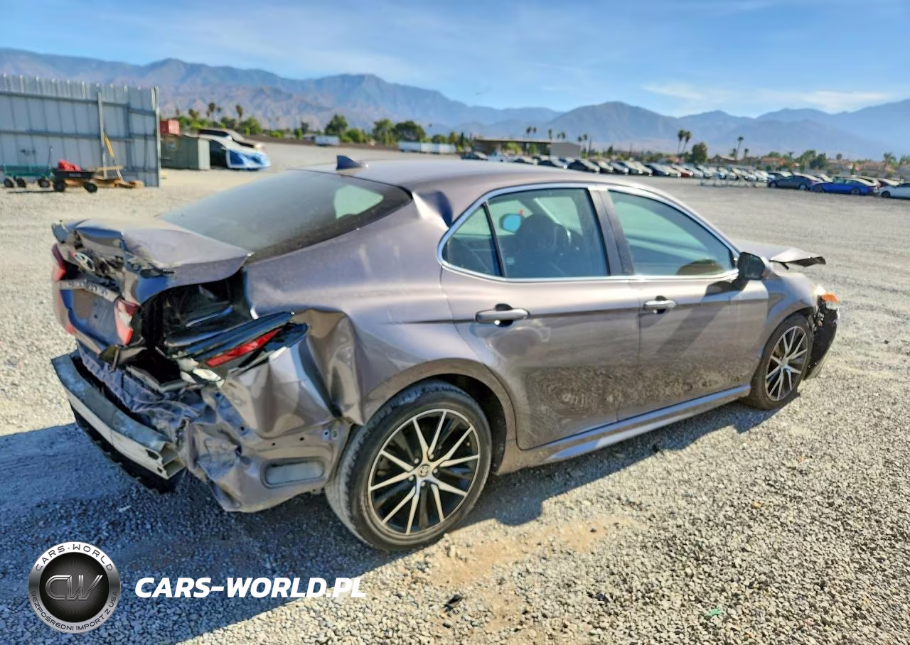 2021 Toyota Camry VIN:4T1G11AK1MU617256 - 3