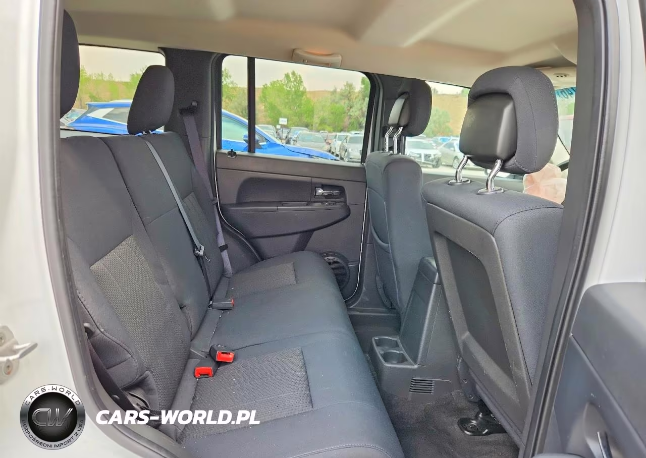2012 Jeep Liberty Sport VIN:1C4PJLAK1CW133302 - 11
