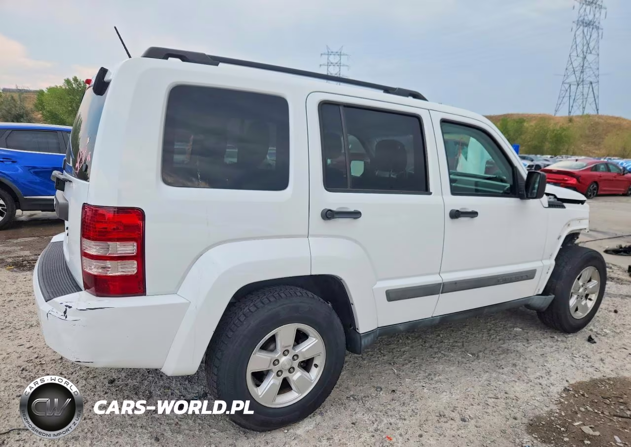 2012 Jeep Liberty Sport VIN:1C4PJLAK1CW133302 - 3