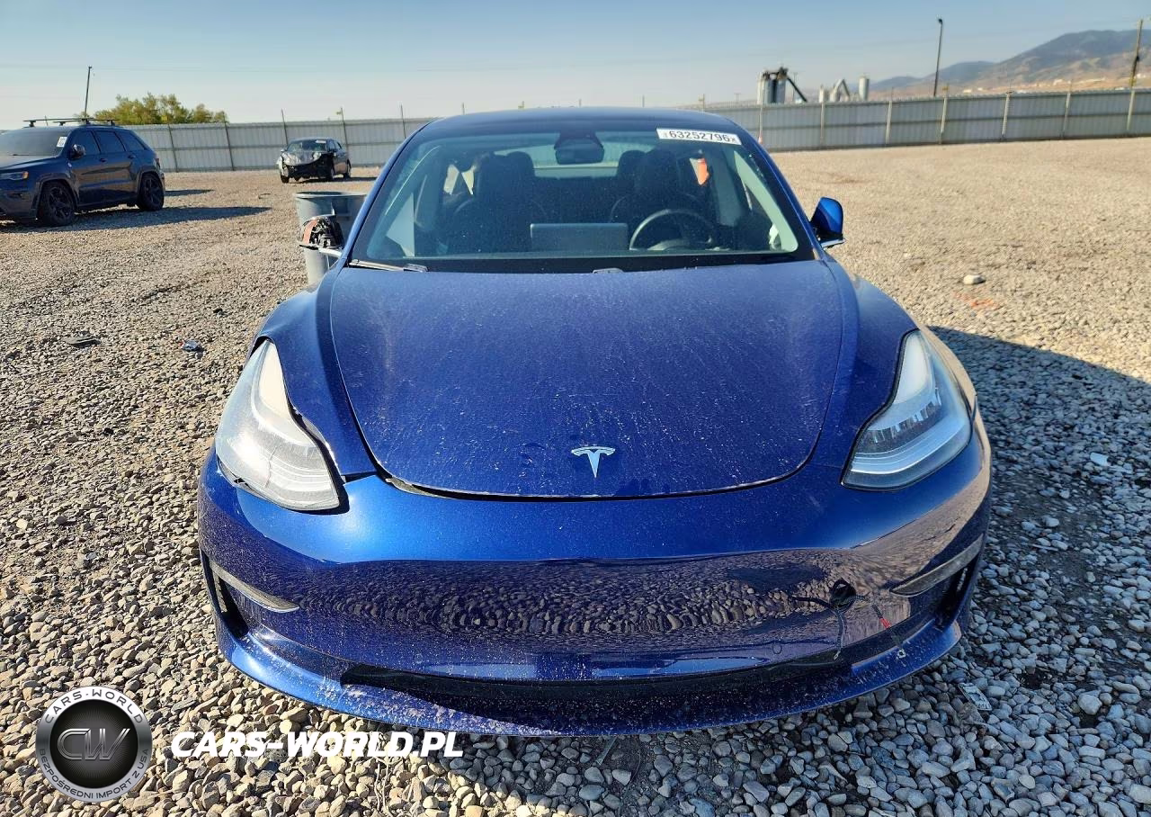 2019 Tesla Model 3 VIN:5YJ3E1EB7KF465023 - 5