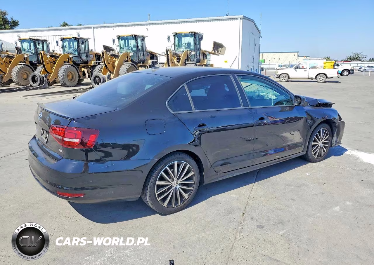 2016 Volkswagen Jetta Sport VIN:3VWD17AJ5GM398339 - 3