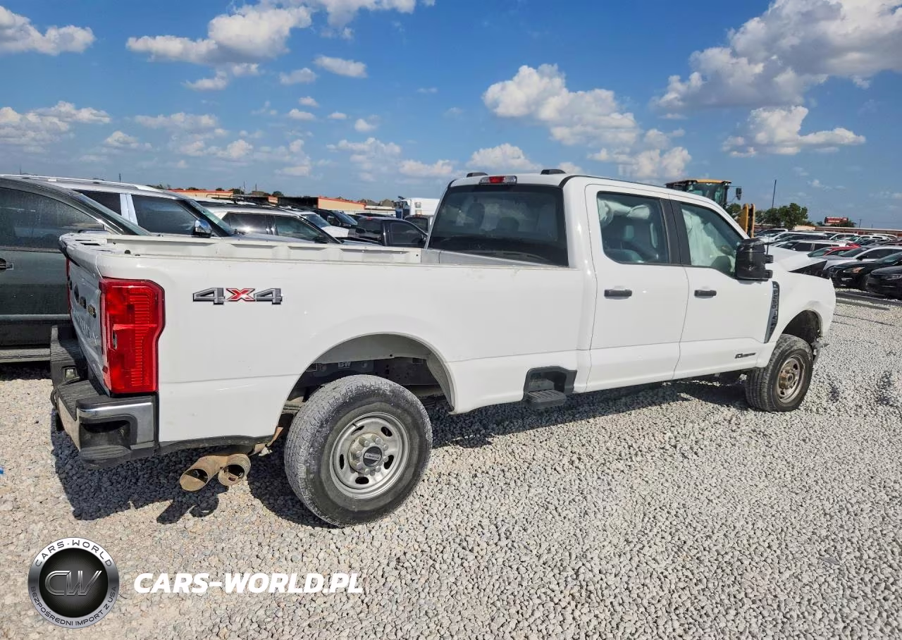 2023 Ford F250 Super Duty VIN:1FT7W2BT1PEE19293 - 3
