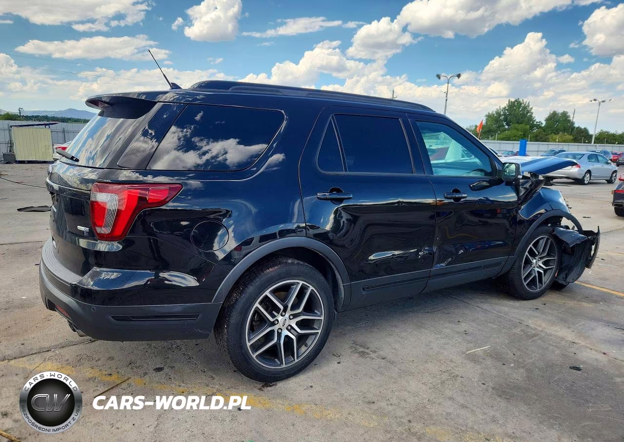 2019 Ford Explorer Sport VIN:1FM5K8GT7KGB12850 - 3