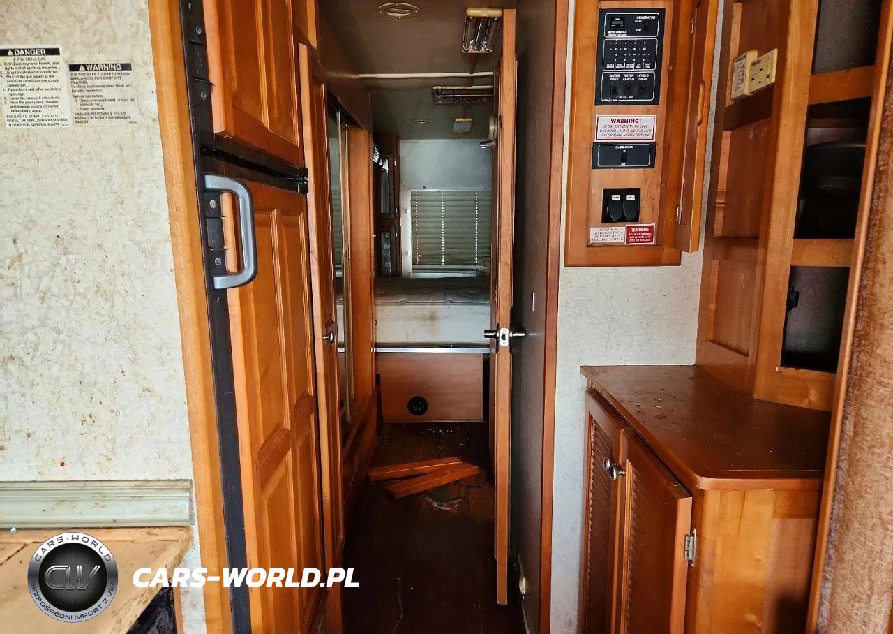 2005 Gulf Stream Rv VIN:5B4MP67G453411111 - 6