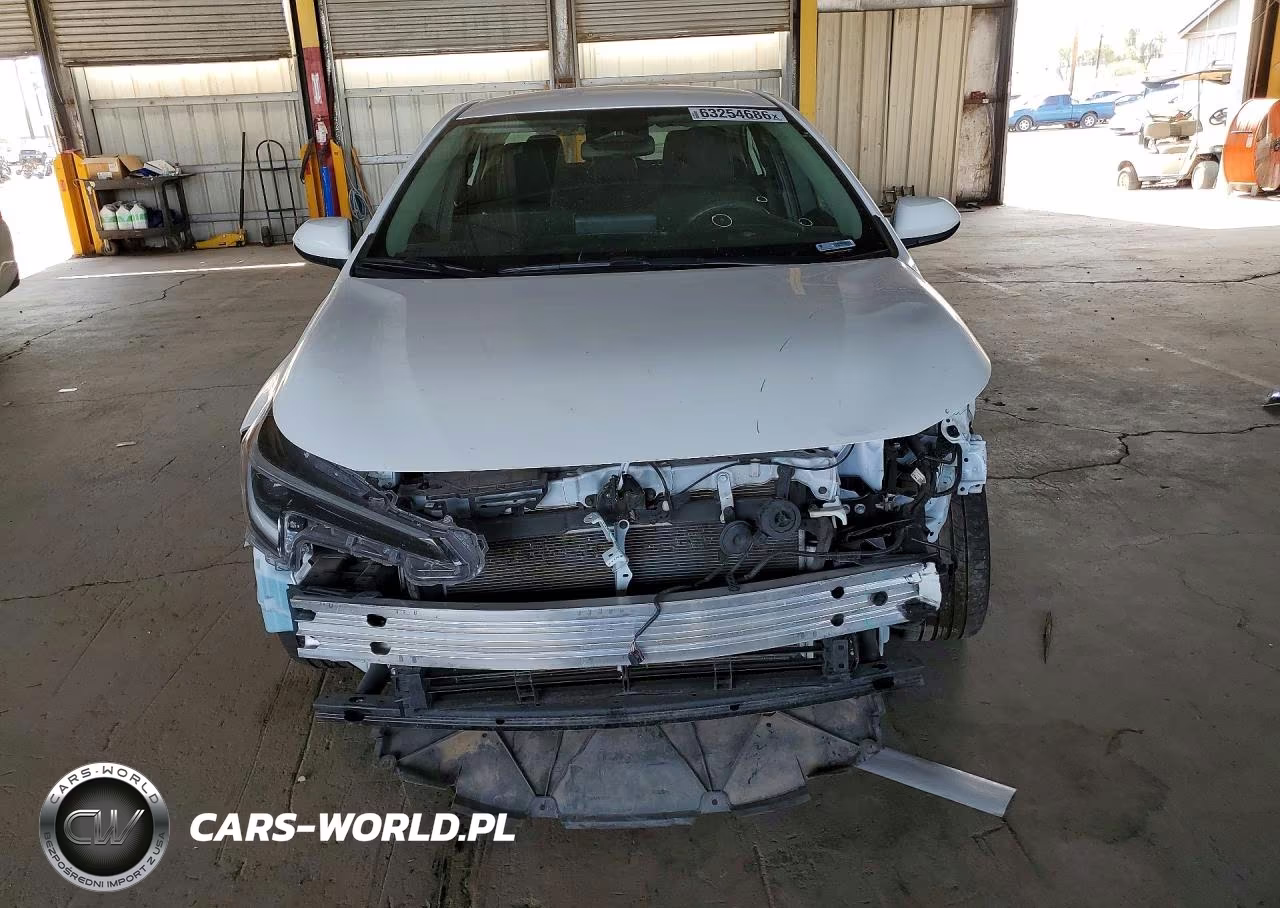 2024 Toyota Corolla Hybrid Le VIN:JTDBCMFE2R3049917 - 5