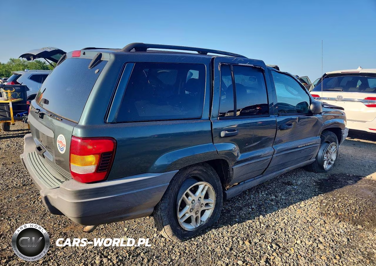 2002 Jeep Grand Cherokee Laredo VIN:1J4GW48S72C311978 - 3