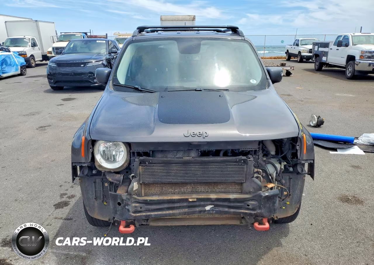 2017 Jeep Renegade Trailhawk VIN:ZACCJBCB3HPG42351 - 5