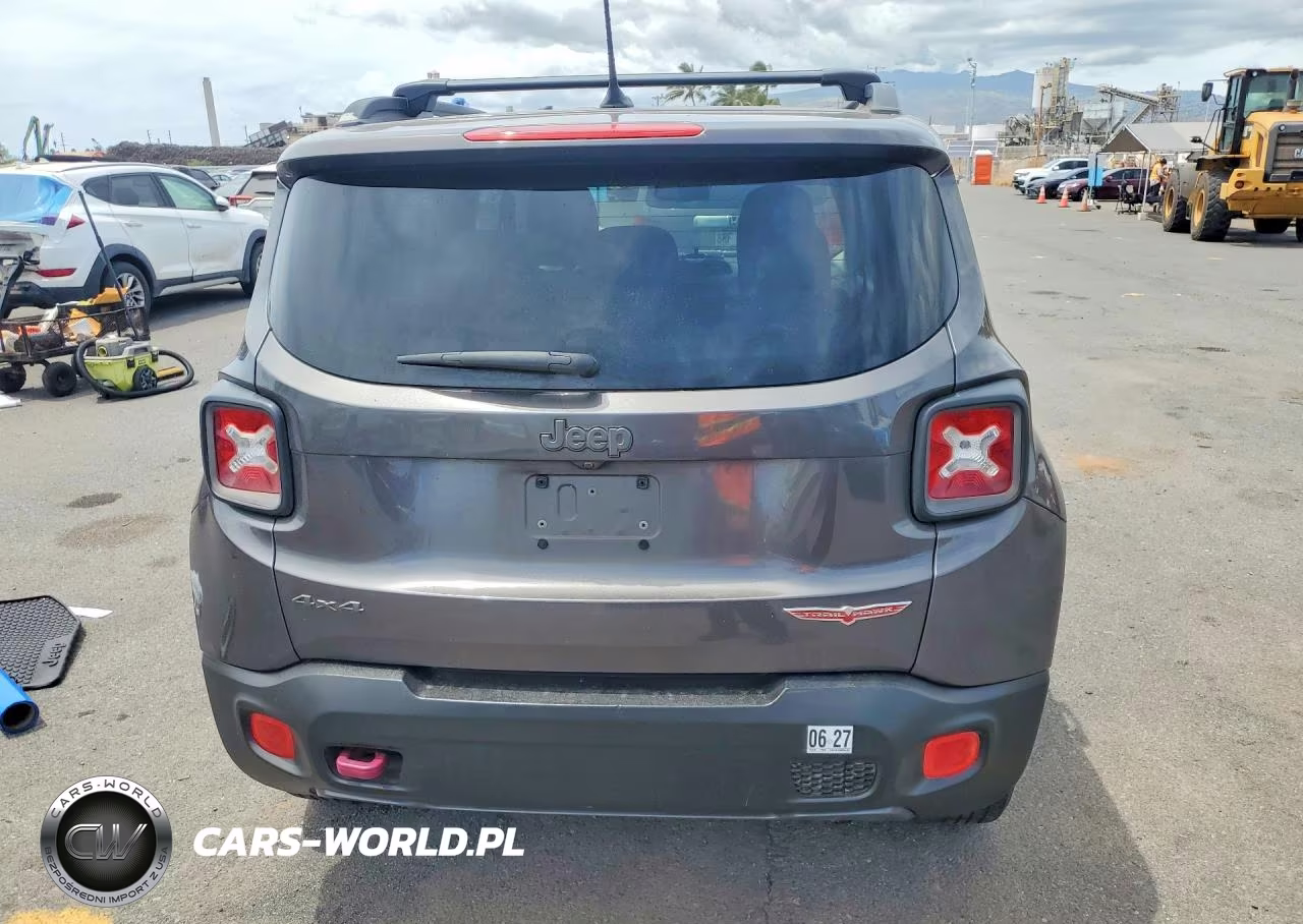 2017 Jeep Renegade Trailhawk VIN:ZACCJBCB3HPG42351 - 6