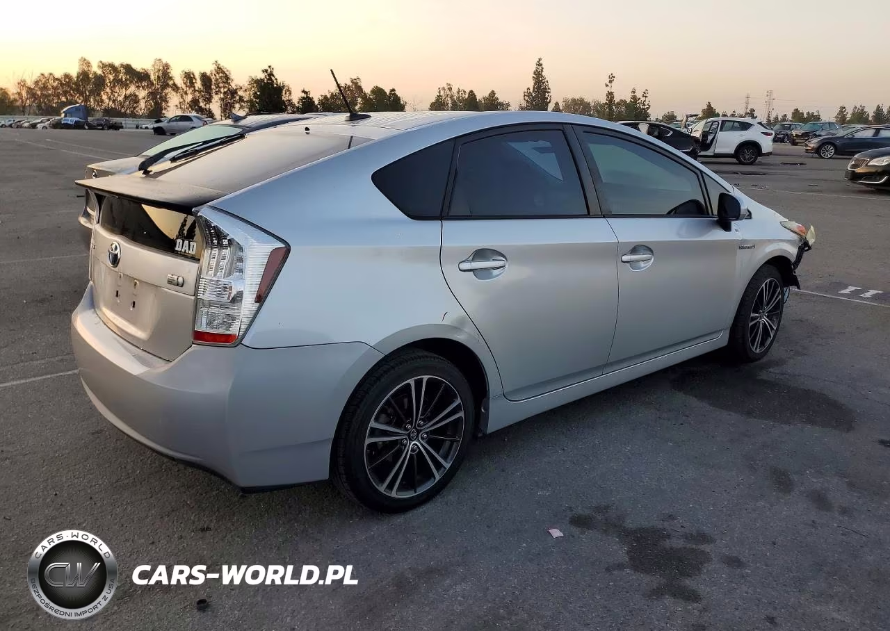 2010 Toyota Prius Iv VIN:JTDKN3DU6A0069835 - 3