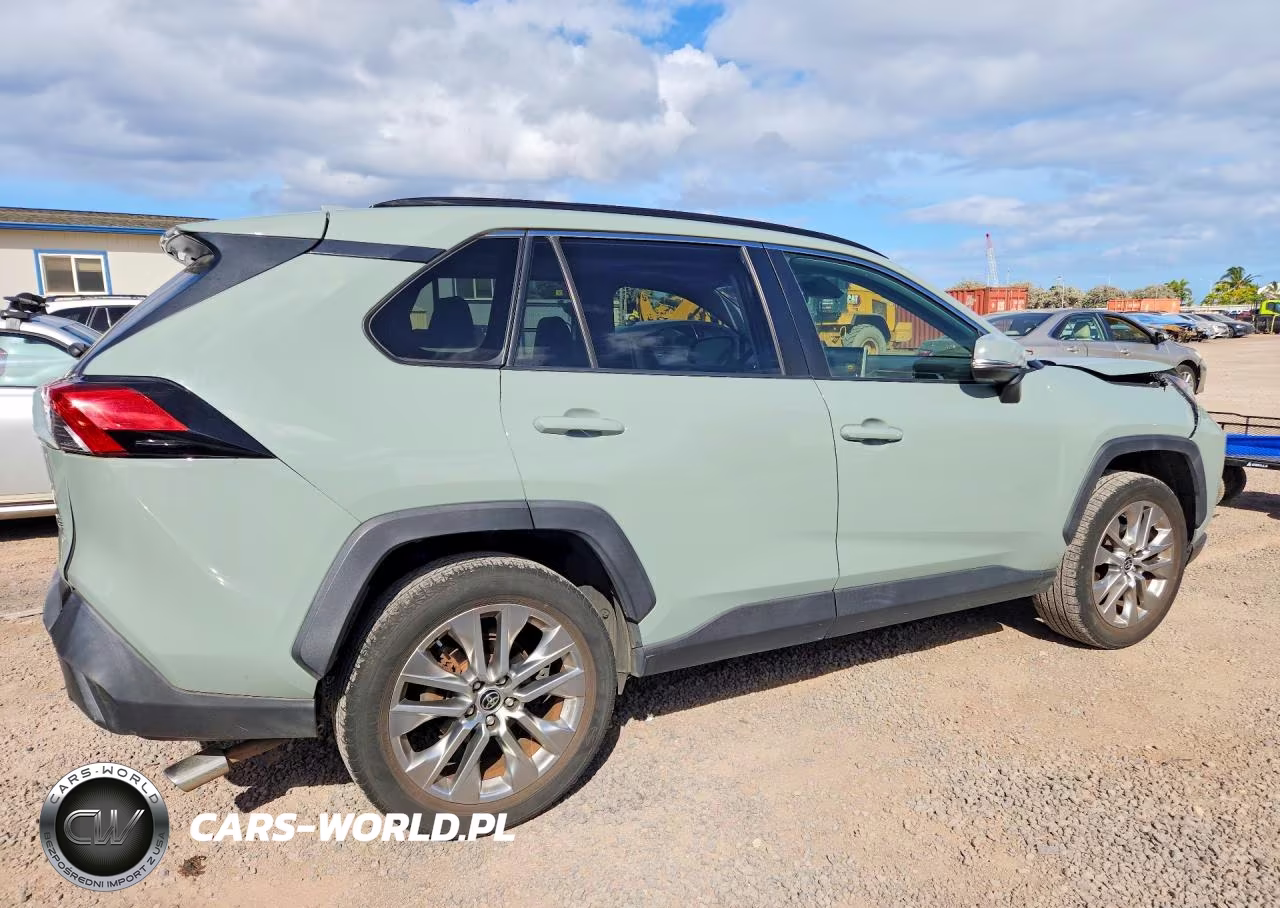 2021 Toyota Rav4 Xle Premium VIN:JTMC1RFV9MD080138 - 3