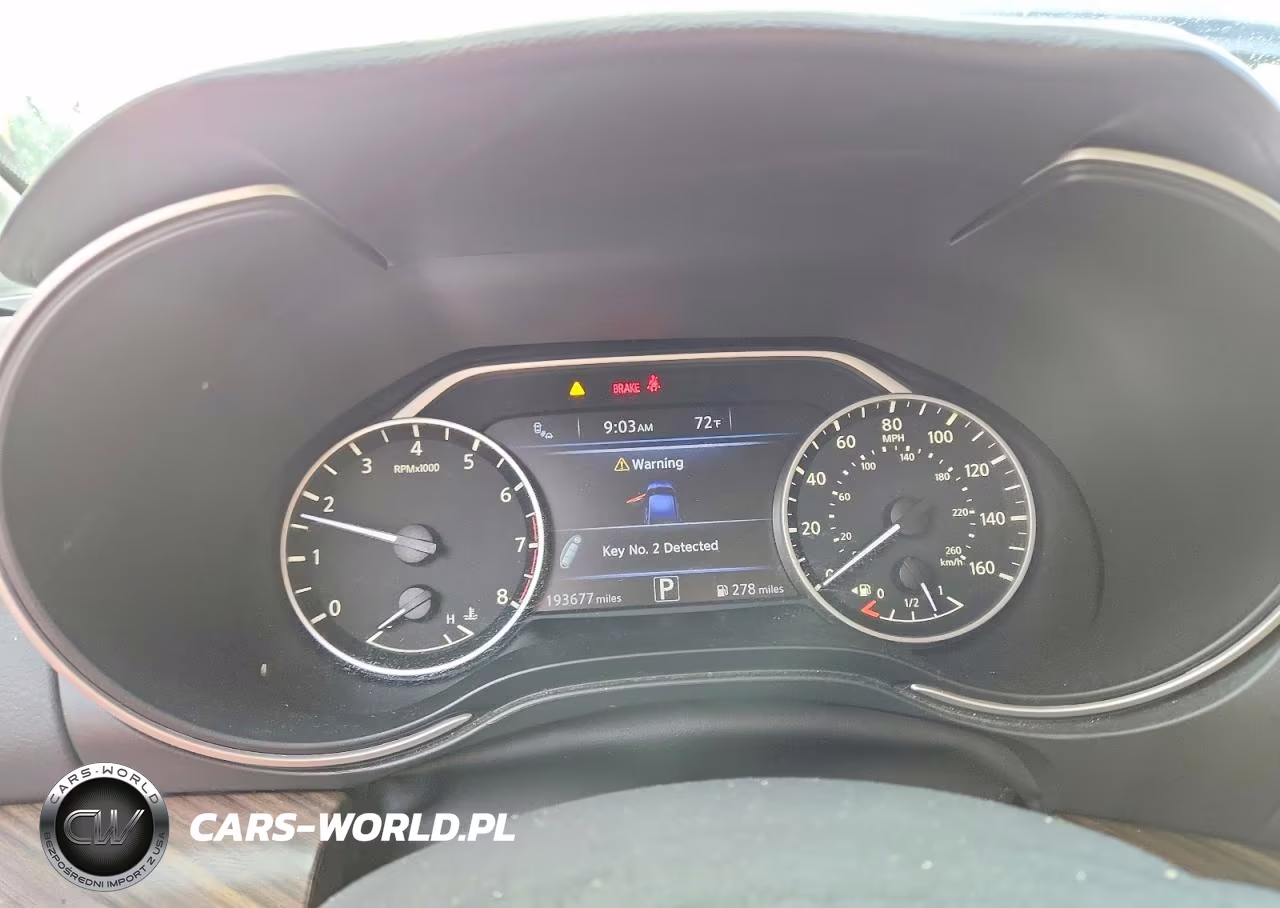 2018 Nissan Maxima Platinum VIN:1N4AA6APXJC382768 - 9