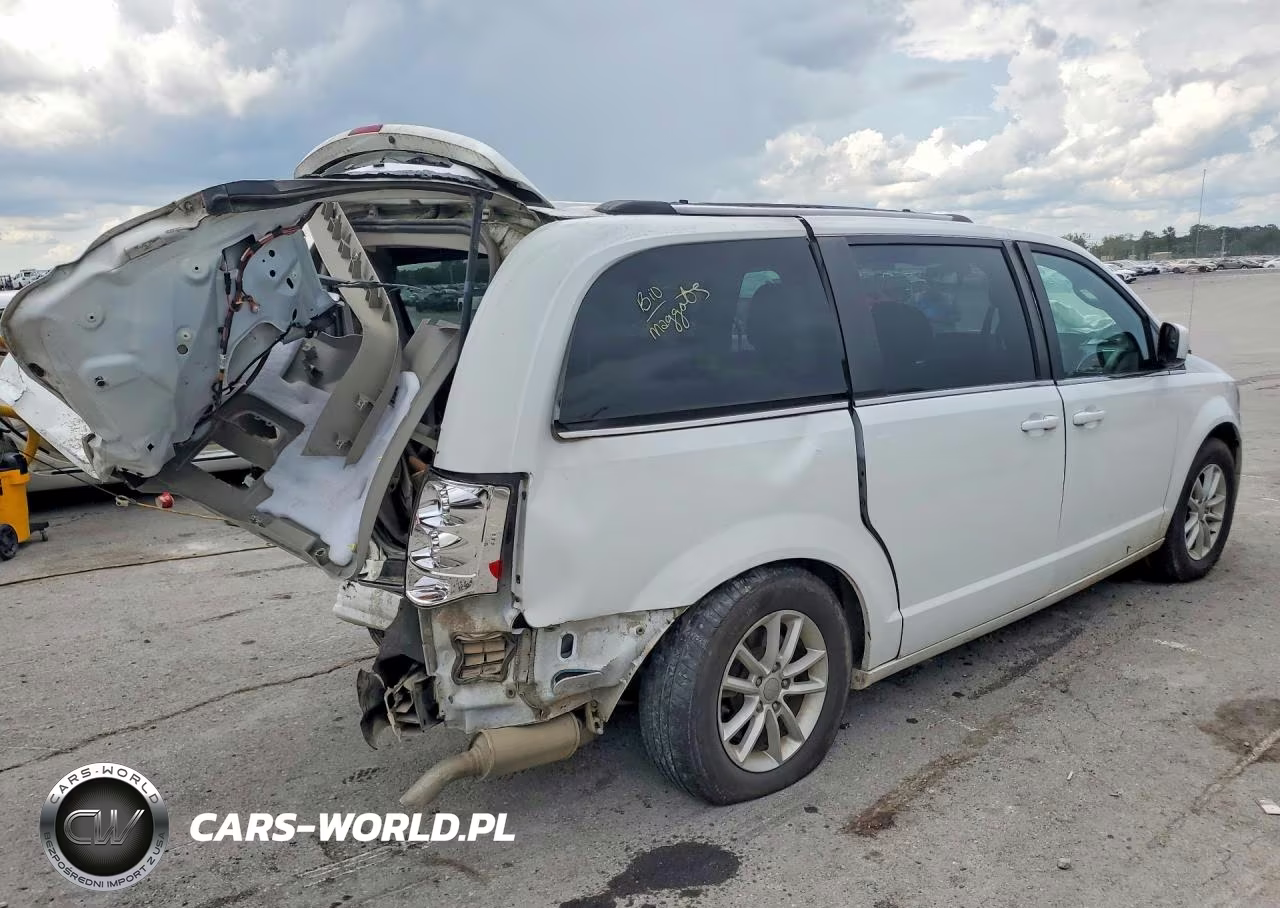 2019 Dodge Grand Caravan Sxt VIN:2C4RDGCG2KR647053 - 3
