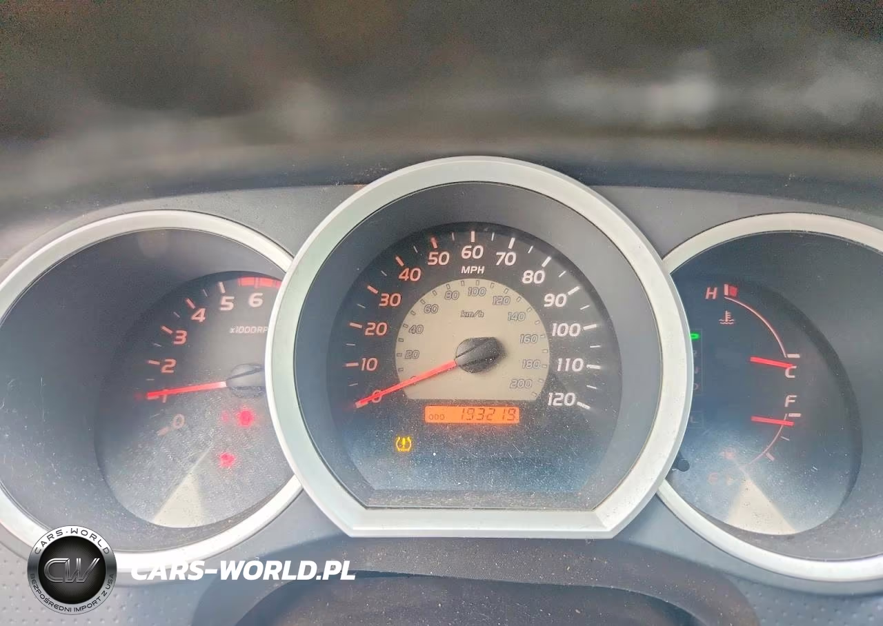 2008 Toyota Tacoma V6 VIN:5TELU42NX8Z588101 - 9
