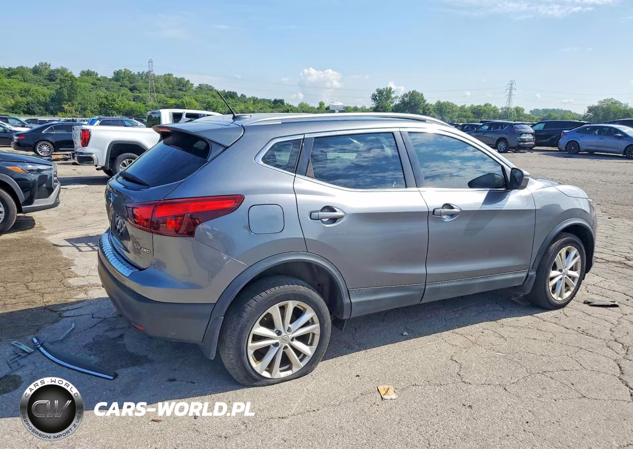 2018 Nissan Rogue Sport Sv VIN:JN1BJ1CR1JW285508 - 3