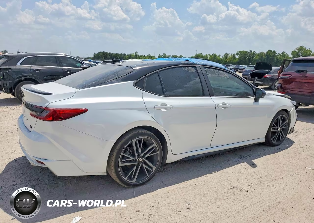 2026 Toyota Camry Xse VIN:4T1DAACK5TU231437 - 3