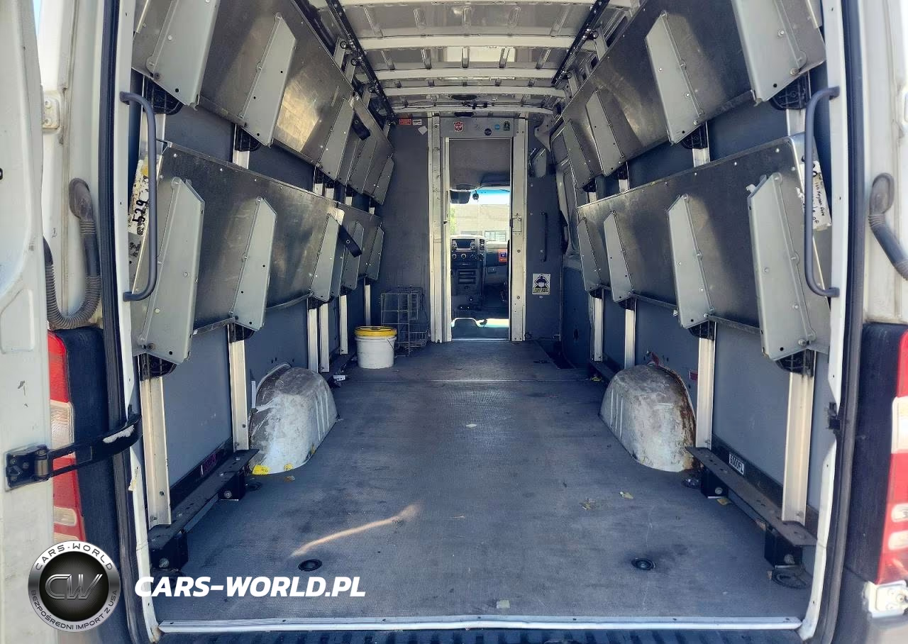 2016 Mercedes-Benz Sprinter 2500 Delivery Van VIN:WD3PE8DD2GP361205 - 10