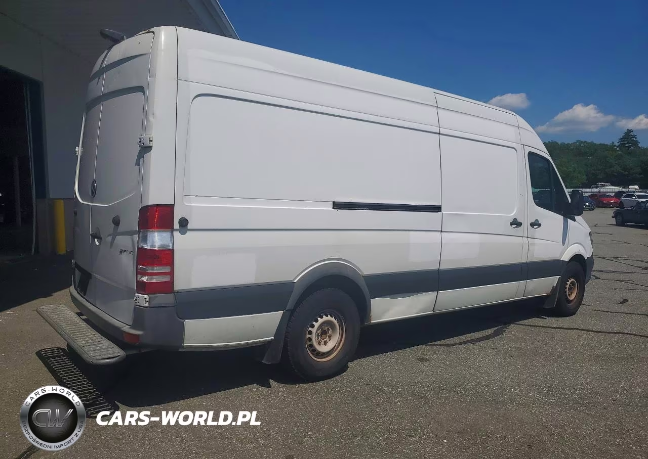 2016 Mercedes-Benz Sprinter 2500 Delivery Van VIN:WD3PE8DD2GP361205 - 3