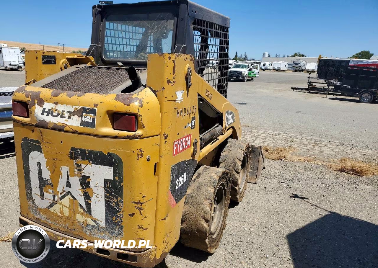 2014 Caterpillar 226B3 Skid Steer Loader VIN:CAT0226BHMWD06628 - 4