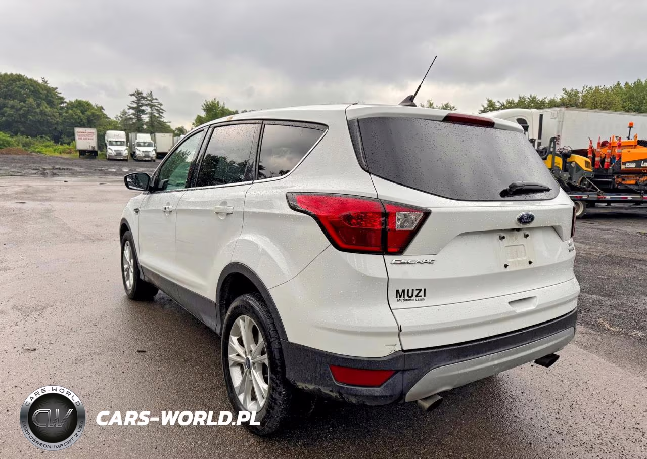 2019 Ford Escape Se VIN:1FMCU9GD6KUA84055 - 3