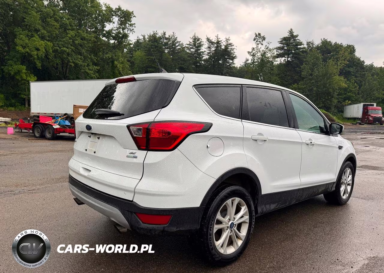 2019 Ford Escape Se VIN:1FMCU9GD6KUA84055 - 4