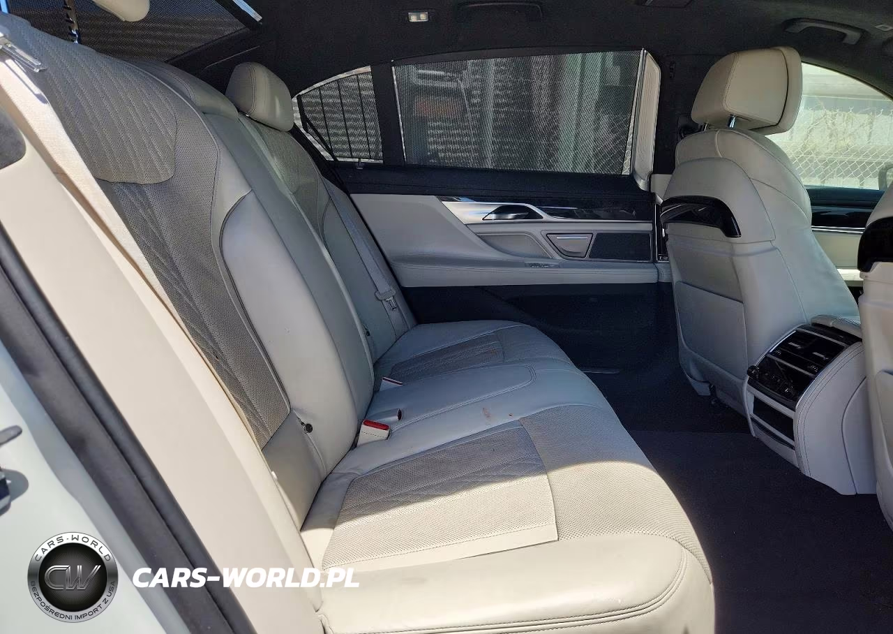 2016 BMW 750 Xi VIN:WBA7F2C57GG417114 - 10