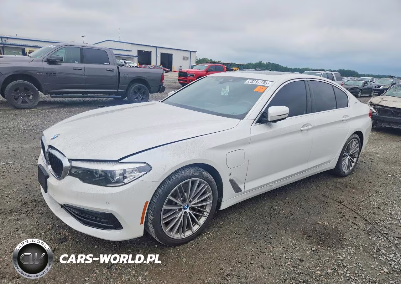 2019 BMW 530E VIN:WBAJA9C59KB254100 - 1