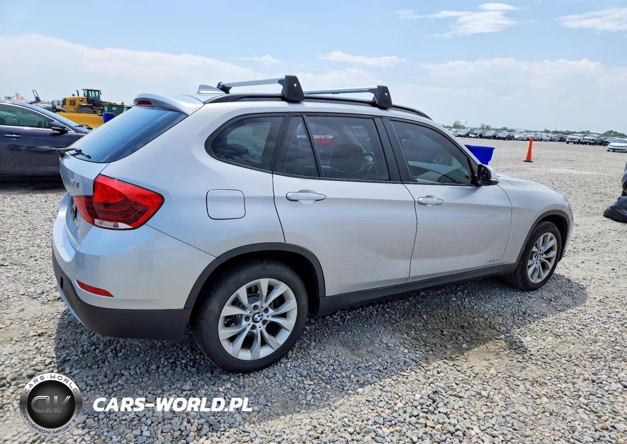 2013 BMW X1 xDrive28I VIN:WBAVL1C56DVR92001 - 3