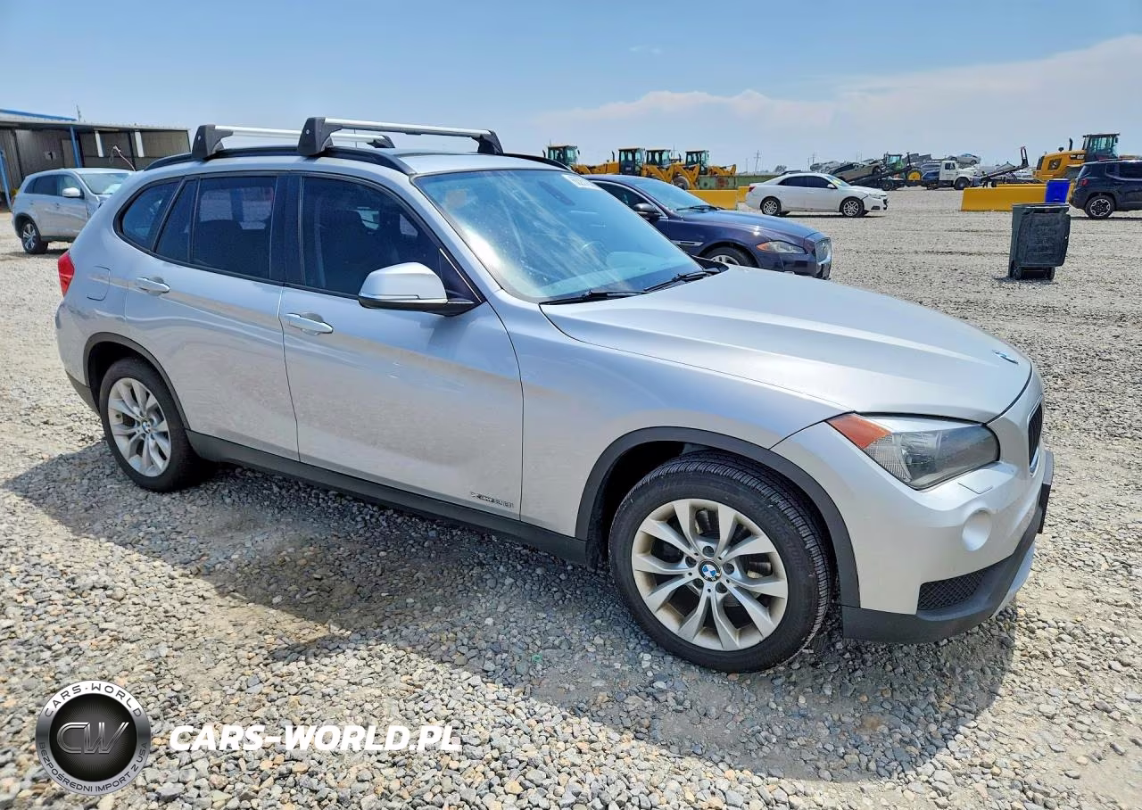 2013 BMW X1 xDrive28I VIN:WBAVL1C56DVR92001 - 4