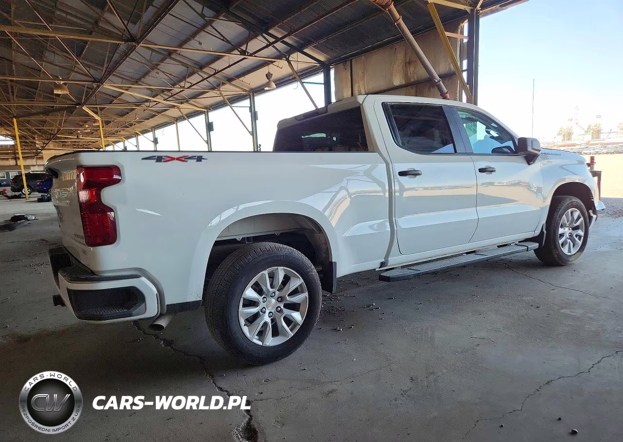 2026 Chevrolet Silverado K1500 Custom VIN:1GCPKBEK6TZ109741 - 3